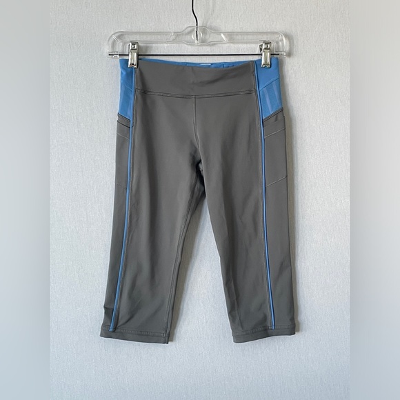 Ivivva Grey Crop Tight in Size 12 - Picture 1 of 5